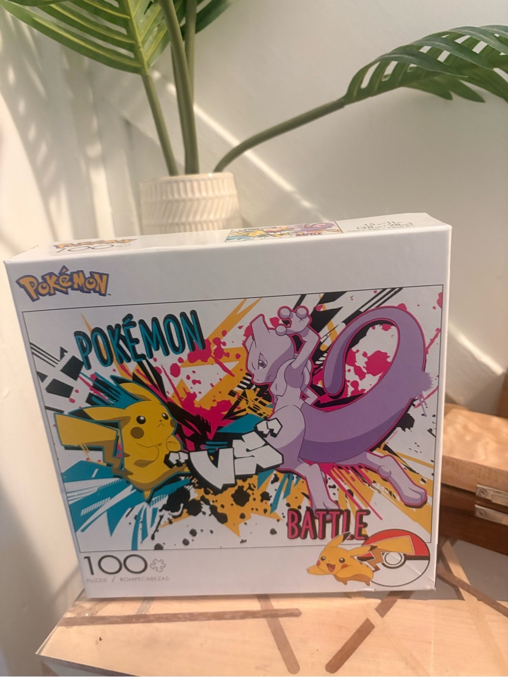 Pokemon Puzzle Featuring Mewtwo and Pikachu - 100 Piece